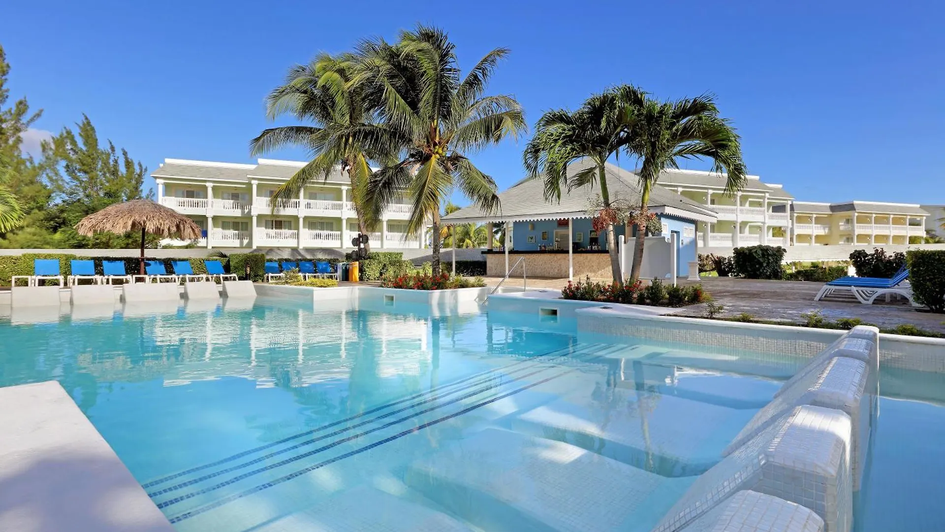 The Signature Level At Grand Palladium Lady Hamilton Resort & Spa contacts